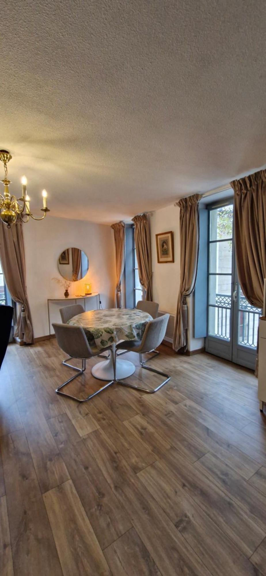 Via Narbona Apartment Bagian luar foto